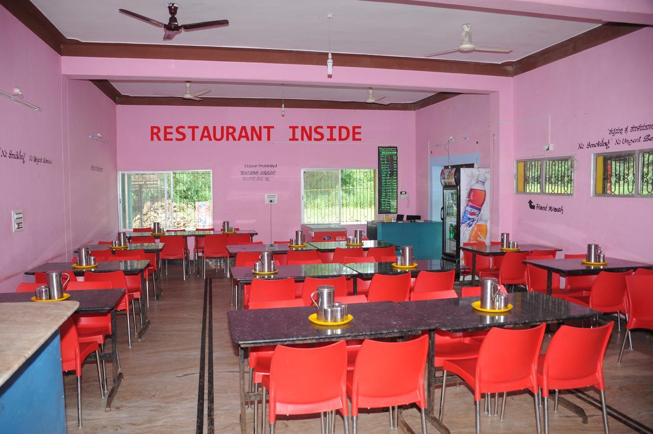 Prakruthi Yatri Nivas Hotel Mavingundi ภายนอก รูปภาพ
