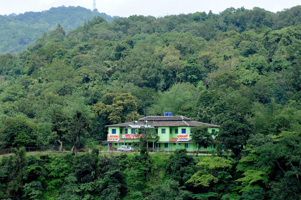 Prakruthi Yatri Nivas Hotel Mavingundi ภายนอก รูปภาพ